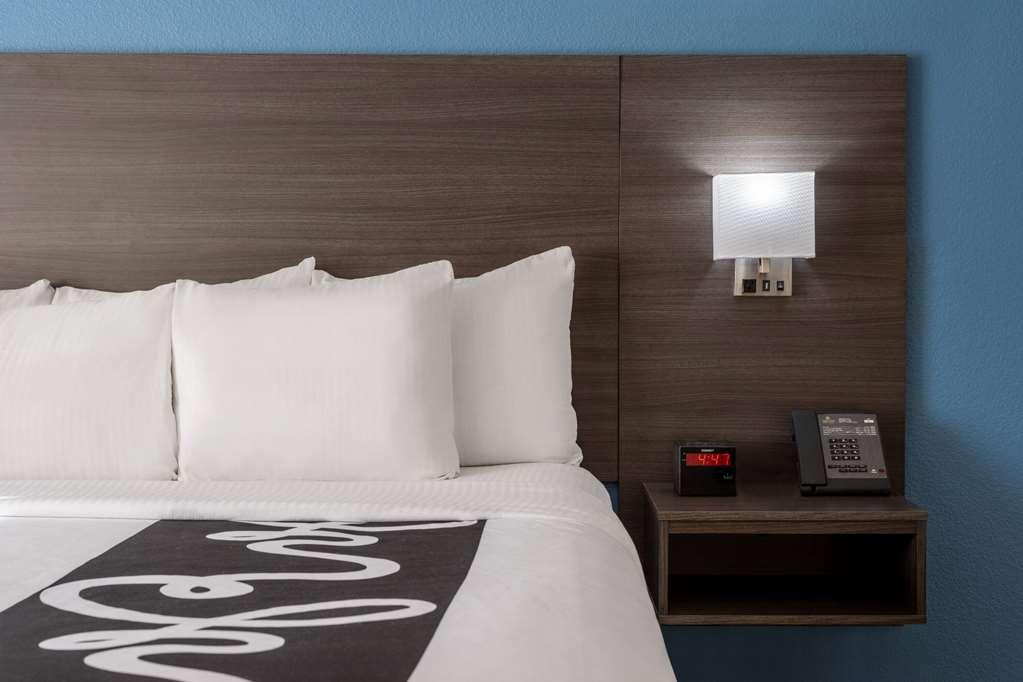 La Quinta Inn By Wyndham Sacramento North Carmichael Room photo