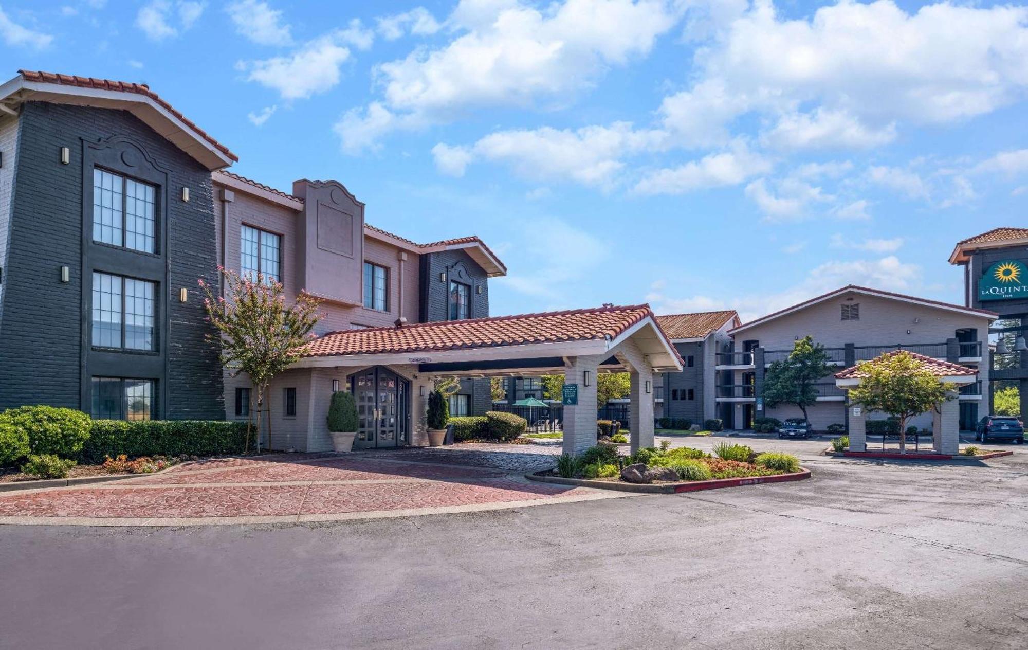 La Quinta Inn By Wyndham Sacramento North Carmichael Exterior photo