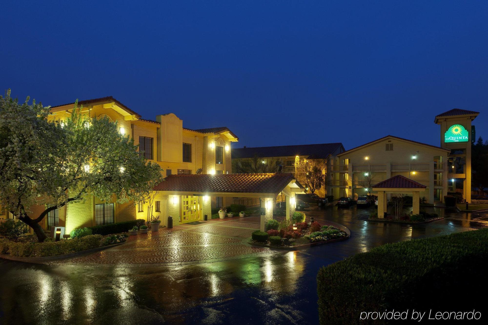 La Quinta Inn By Wyndham Sacramento North Carmichael Exterior photo